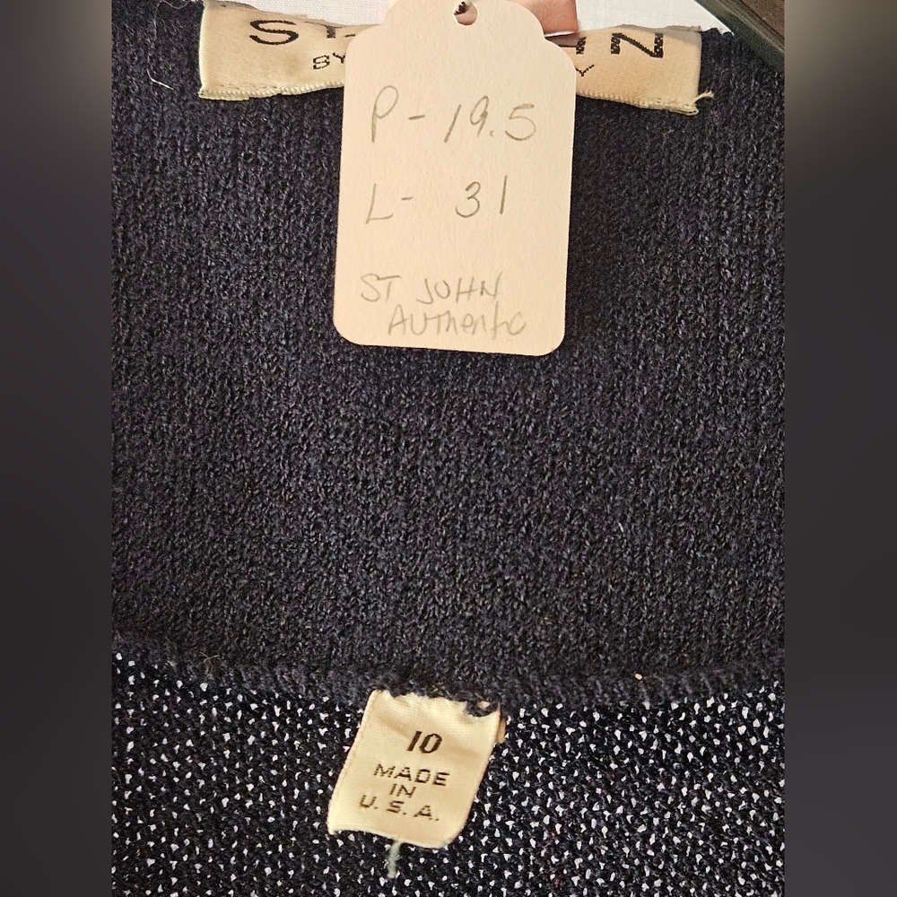 Vintage St. John by Marie grey Women's Navy Blue/red/gold cardigan - Picture 5 of 5